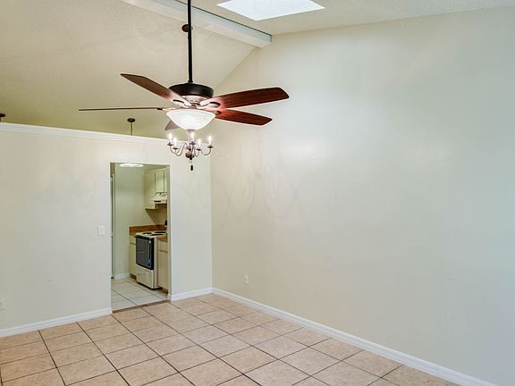 2nd image of 407 Douglas Way