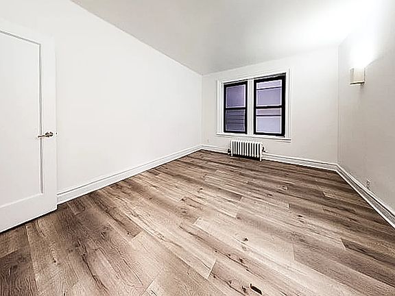 4th image of 139 Payson Ave #3R