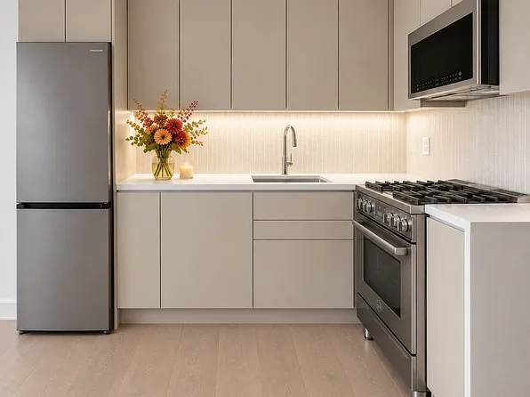 51 Jane St APT 16, New York, NY 10014