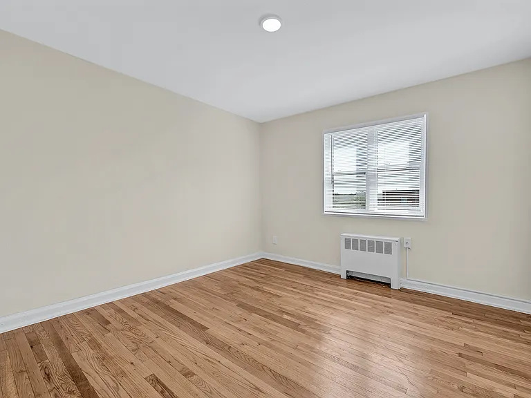 Langley Terrace — Photo 18