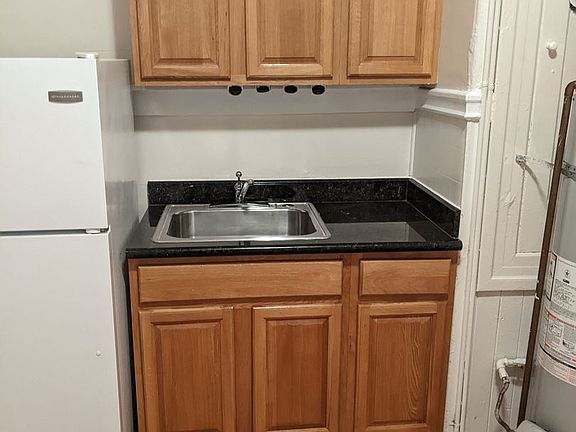 3rd image of 2286 Bryant St