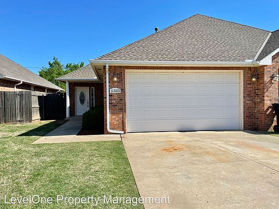 2nd image of 11323 NW 121st Pl