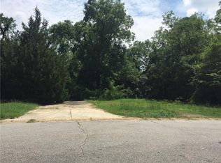 111 Scott Ave, Fayetteville, NC 28301