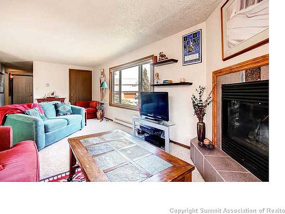 5th image of 77 Hawn Dr #1