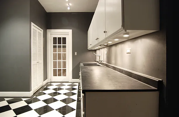 Rented by WAM Partners - William Moses Co. | media 21