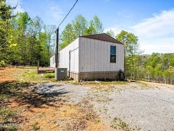 2nd image of 2332 Cove Pointe Rd