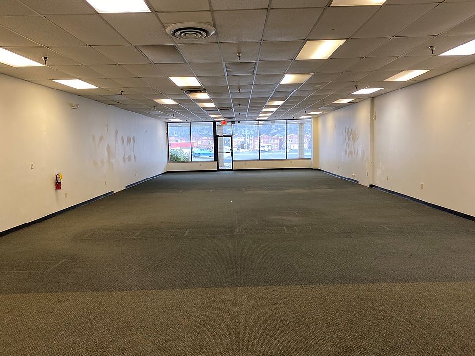 2nd image of 3608 Rhodes Ave