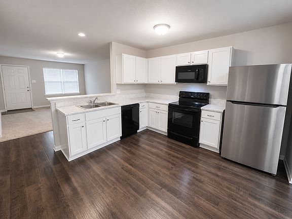 5th image of 4501 Willow Pointe Dr