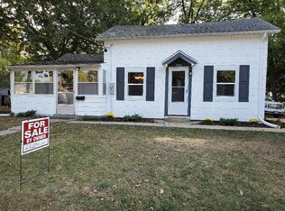 333 E 7th St, Pecatonica, IL