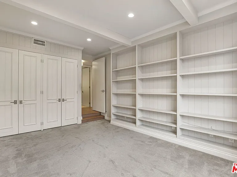 1260 S Beverly Glen Blvd #304 — Photo 27