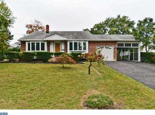 431 Greenview Rd, Turnersville, NJ 08012