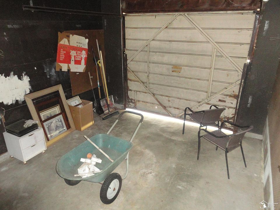 16th image of 8579 Buerk Dr