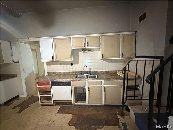 5th image of 4651 Minnesota Ave
