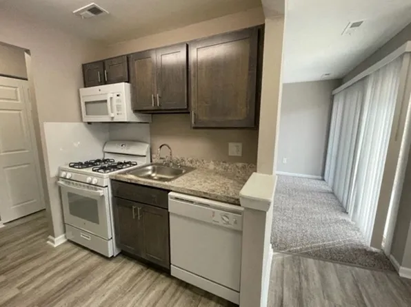 Autumn Ridge Apartments
