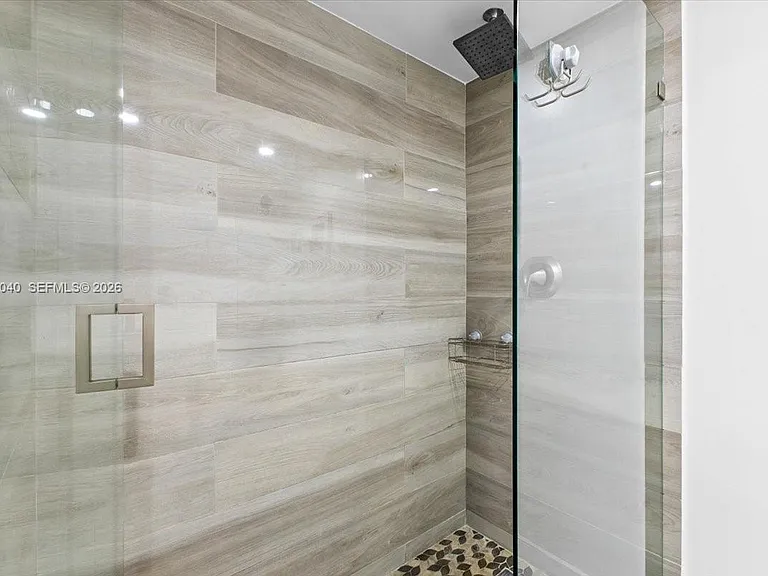 6001 N Falls Circle Dr #310 — Photo 31