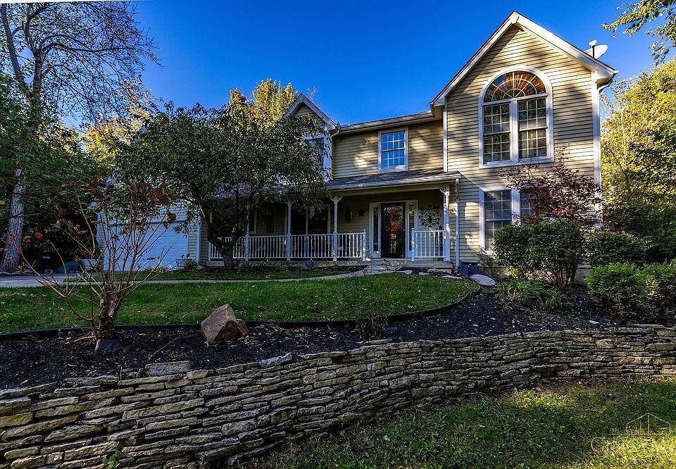 1st image of 44 Hidden Creek Dr