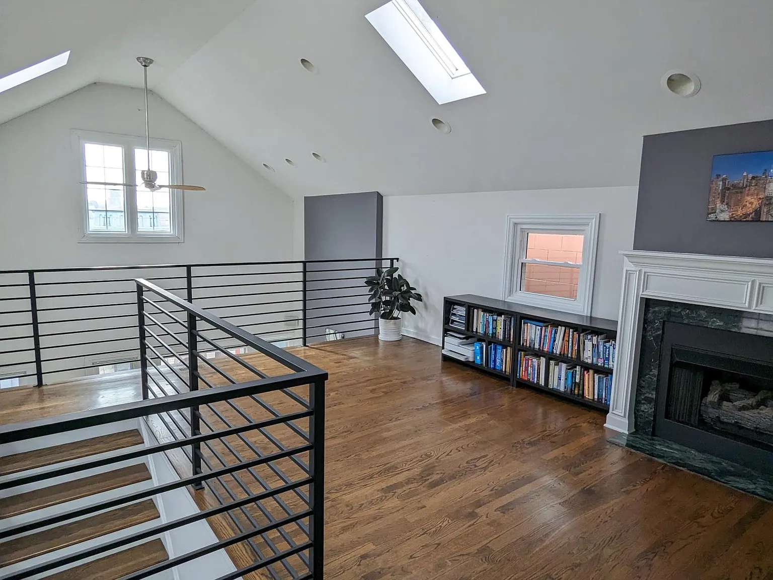 1152 W Wrightwood Ave — Photo 3