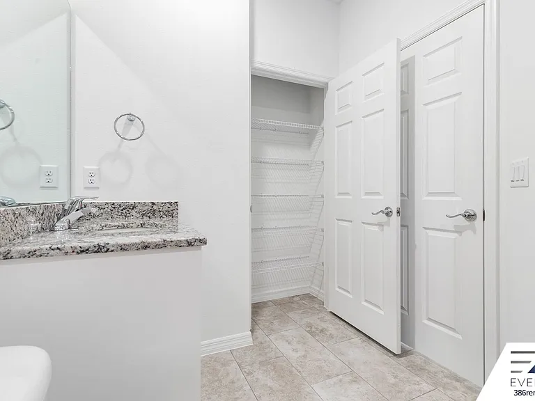 22 Pony Ln #B — Photo 16