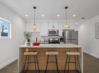 642 N Irving Blvd #642, Los Angeles, CA 90004