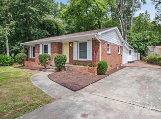 4310 Toluca Pl, Charlotte, NC 28208