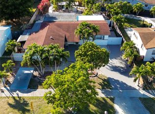 19600 Gulfstream Rd, Cutler Bay, FL 33157