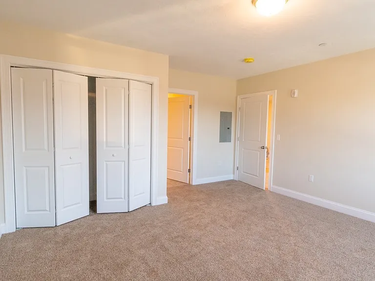80 N Meadows Rd #102 — Photo 6
