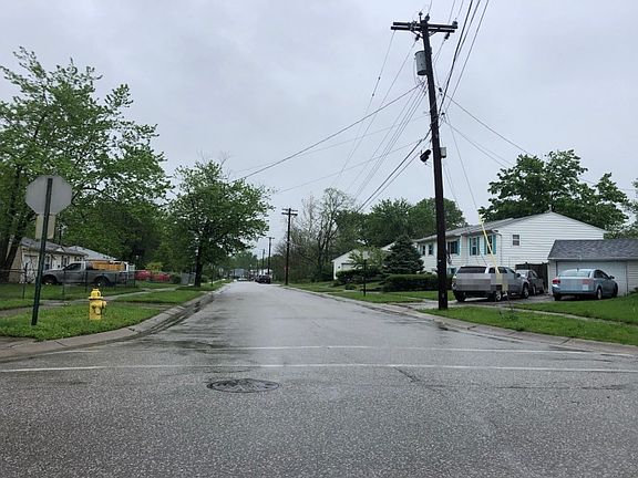 4th image of 10045 Marino Dr