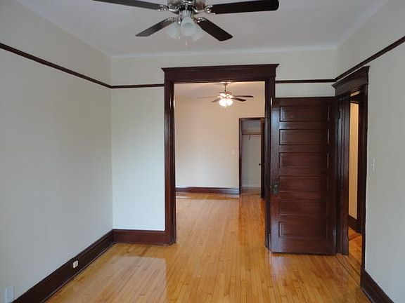 3rd image of 3639 N Paulina St