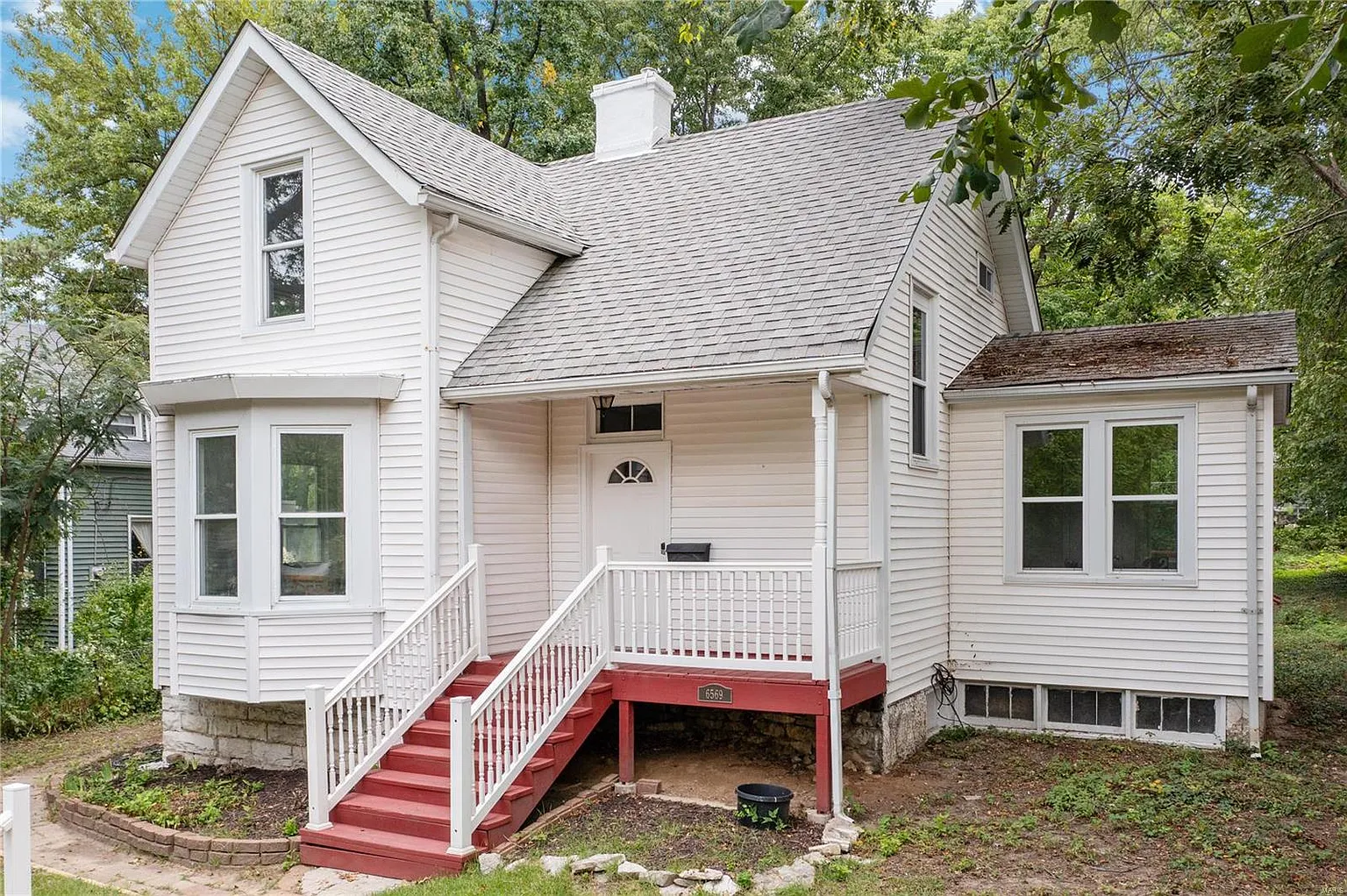 6569 Odell St photo 1