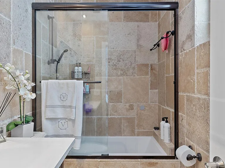 4750 Alhambra Cir — Photo 37