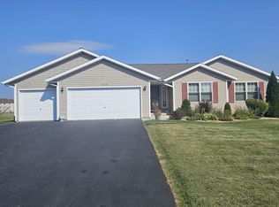15619 Bombay Blvd, South Beloit, IL 61080