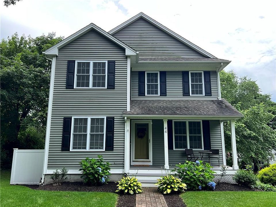 1st image of 44 Farm Dr