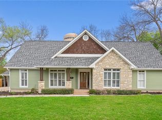 1405 E 15th St, Georgetown, TX 78626