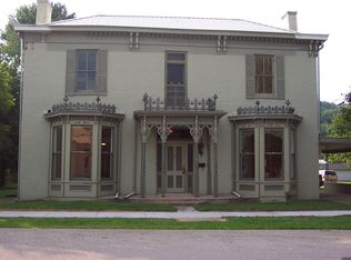 110 E Pike St, Vevay, IN 47043