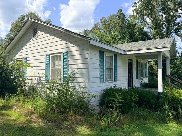 1st image of 623 Cravens Rd