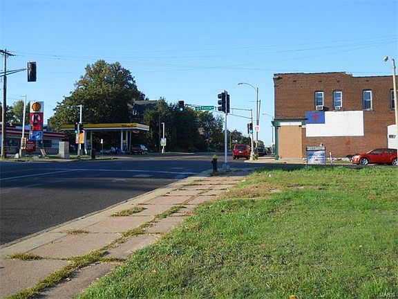 2nd image of 8129 S Broadway