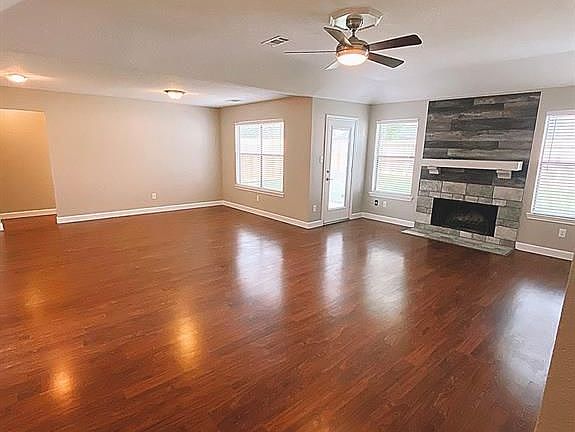 5th image of 5718 Village Park Dr