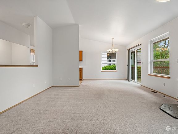5th image of 27573 79th Drive NW