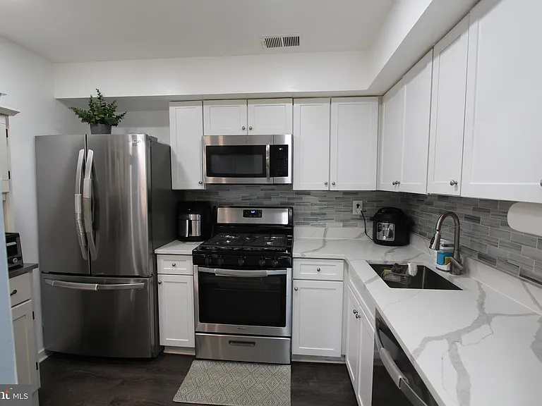 119 Acadia Ct #3 — Photo 8