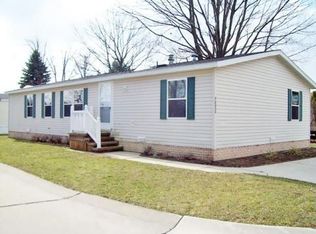 50032 Degas Dr, Chesterfield, MI 48051