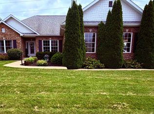 533 Lake Park Dr, Valparaiso, IN 46385
