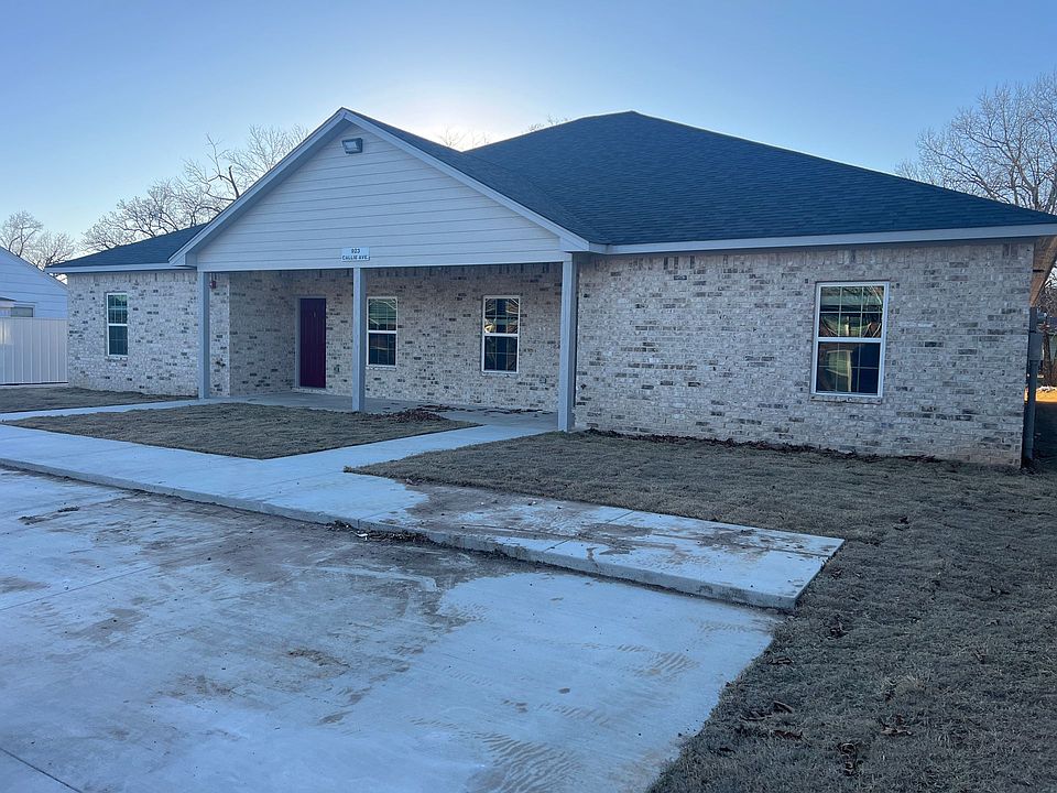 1st image of 923 N Callie Ave #2