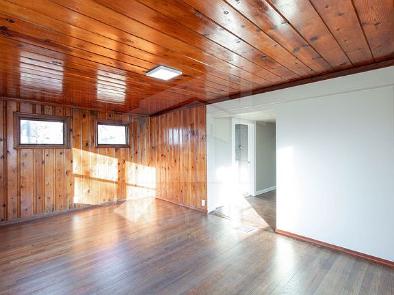 3rd image of 4406 Kingsley Dr