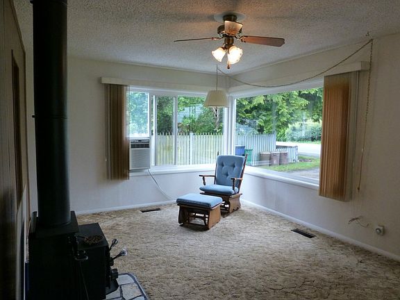4th image of 42720 264th Ave SE