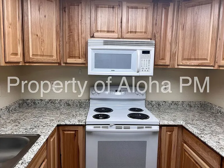 10490 W Seneca — Photo 8