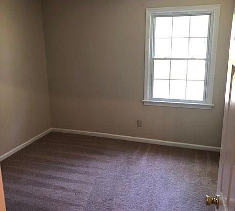 5th image of 827 Connors Dr