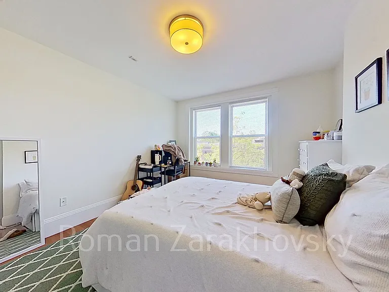 83 Harvard St #12 — Photo 15