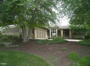 18 Hickory Trl, Galena, IL 61036