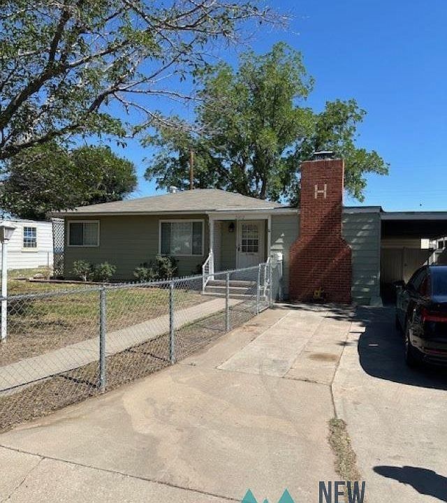 1st image of 2412 Mountain View Dr