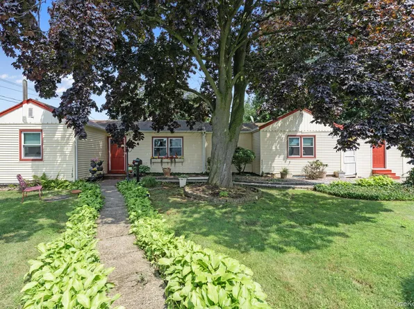 125 1st Street, Brentwood, NY 11717